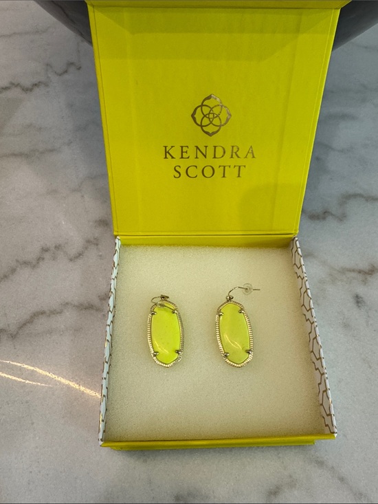 Kendra Scott Jewelry - Kendra Scott Neon Yellow Elle Drop Earrings - Gold-Tone
